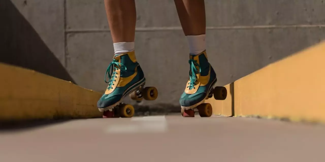 How long should I practice roller skating every day?